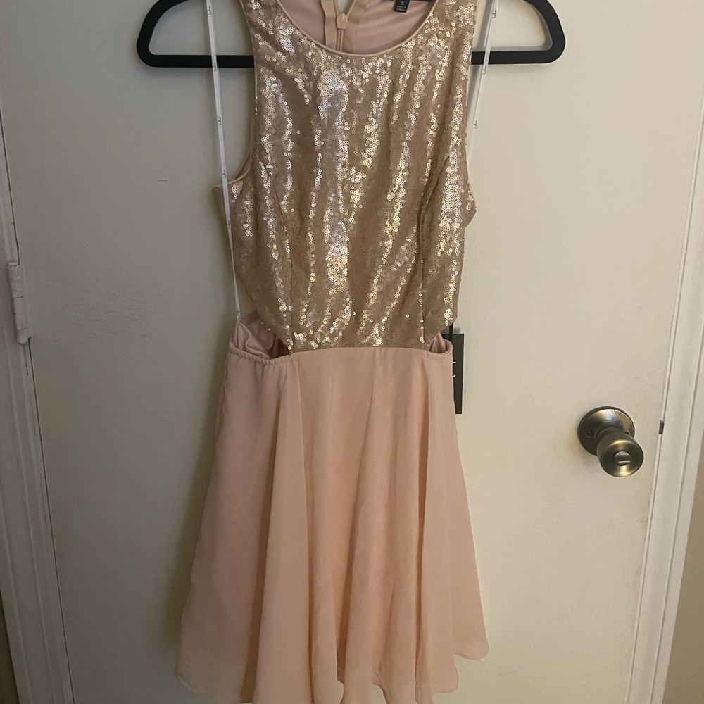 NWT Lulus fit and flare dress